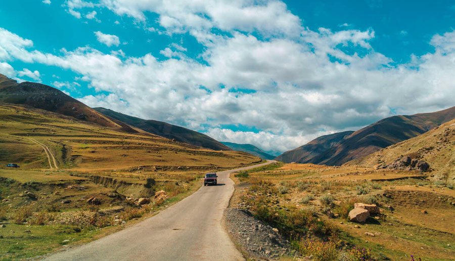 Which cars are best suited for the mountain roads of the Caucasus